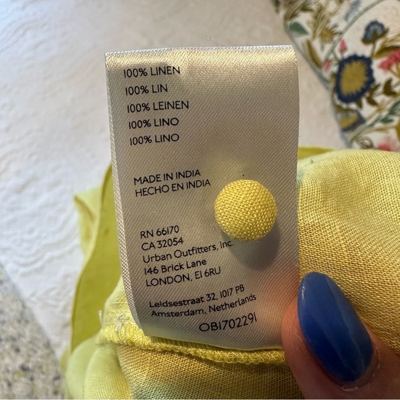 Anthropologie Maeve The Audie Linen Puff Sleeve Blouse. Size: Small. Yellow. - Picture 7 of 7